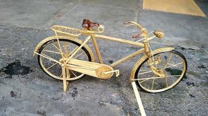 Membuat Miniatur Sepeda dari Bambu, Kerajinan Tangan Bernilai Seni