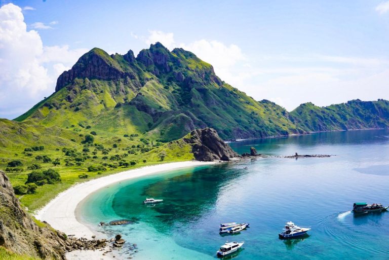 Labuan Bajo, Permen Alam dan Petualangan di Nusa Tenggara Timur
