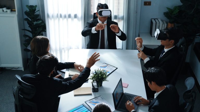 Bisnis Jasa Voiceover Online, Peluang Menjanjikan di Era Digital