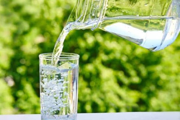 Cukup Minum Air, Kunci Kesehatan Sederhana yang Sering Terlupakan
