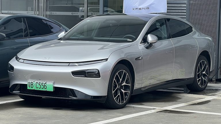 XPeng P7, Mobil Listrik Futuristik dari Tiongkok