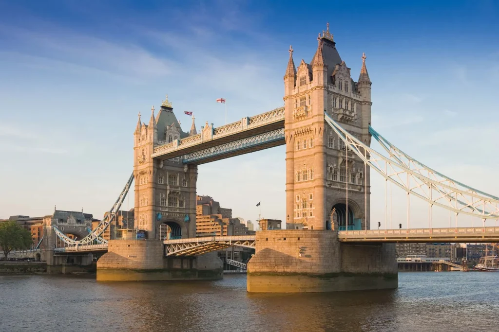 Tower Bridge, Ikon London yang Megah